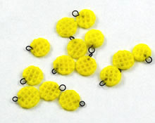 Vintage yellow waffle dangle beads