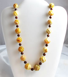 Vintage Italian Onyx Beaded Necklace Red Jasper