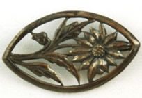 Vintage silver floral brooch