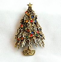 Vintage Art Frosted Christmas Tree Pin