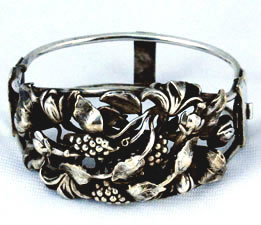 Vintage Coro FLoral Hinged Bracelet