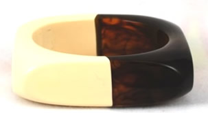 Lucite Rootbeer and Cream Bracelet