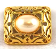 Vintage Richeleiu Pearl Brooch