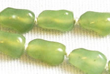 Vintage light green serpentine new jade bone beads